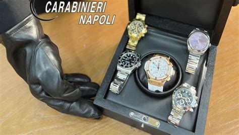 Arrestato tiktoker di Luxury Watches, sequestrati 96 orologi di .